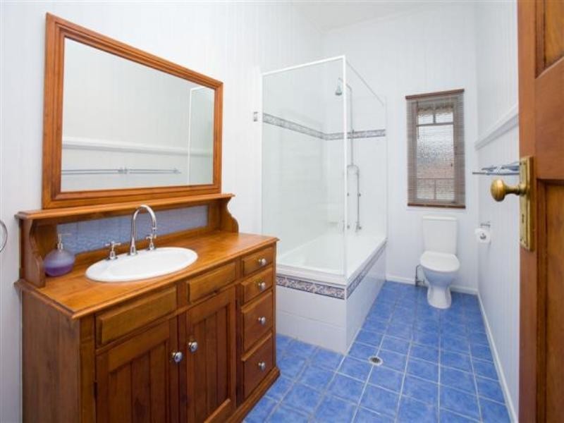 34 Amelia Street, Coorparoo QLD 4151