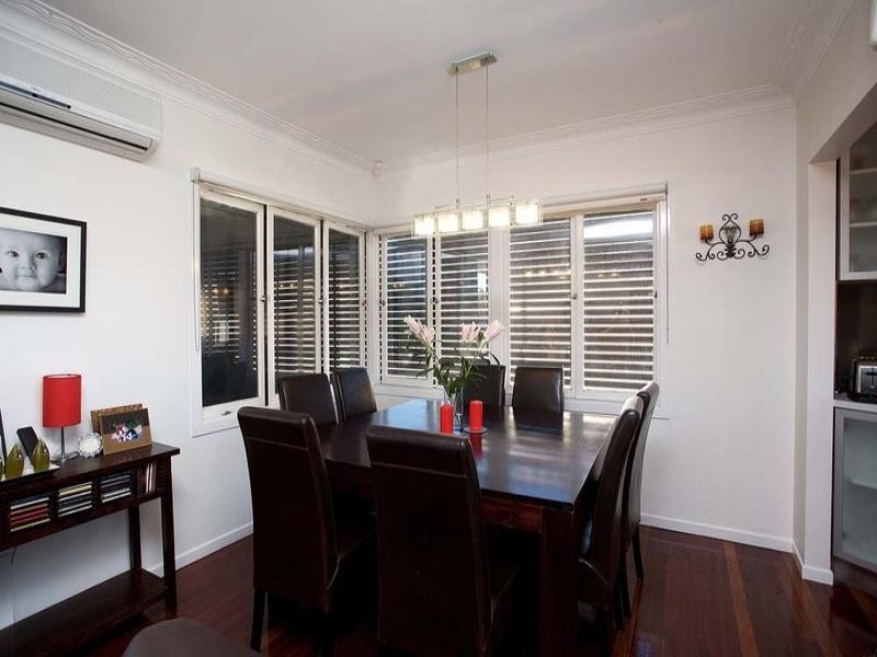 5 Woodhill Avenue, Coorparoo QLD 4151