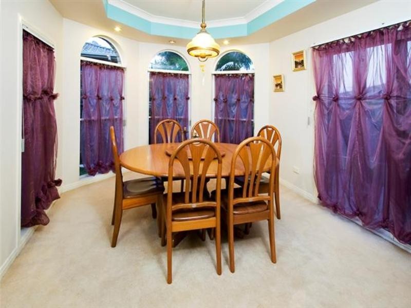 20 Norell Place, Eight Mile Plains QLD 4113