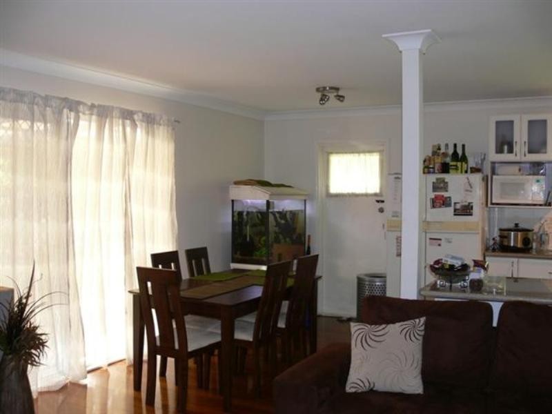 1 Dodwell Street, Holland Park West QLD 4121