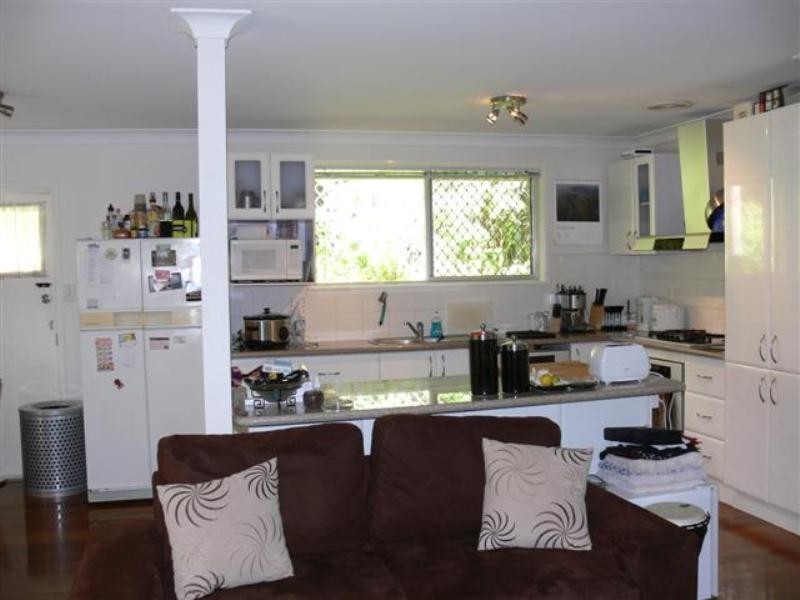 1 Dodwell Street, Holland Park West QLD 4121