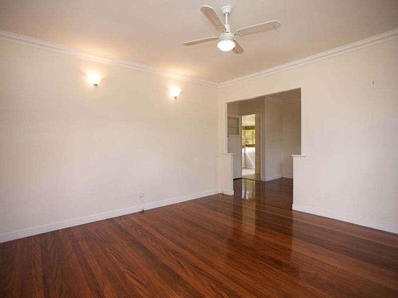 11 Brescia Street, Holland Park West QLD 4121