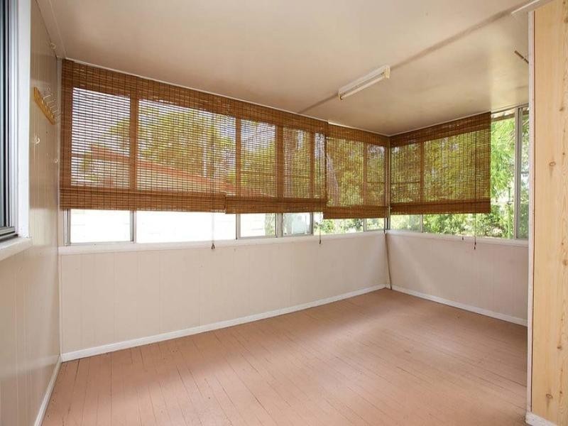 11 Brescia Street, Holland Park West QLD 4121