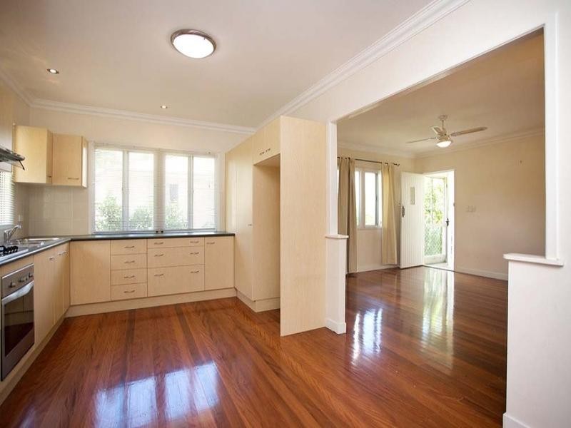 11 Brescia Street, Holland Park West QLD 4121