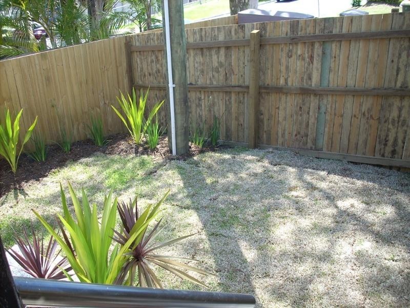 1/299 Nursery Road, Holland Park QLD 4121