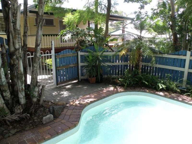 10 Wemvern Street, Upper Mount Gravatt QLD 4122