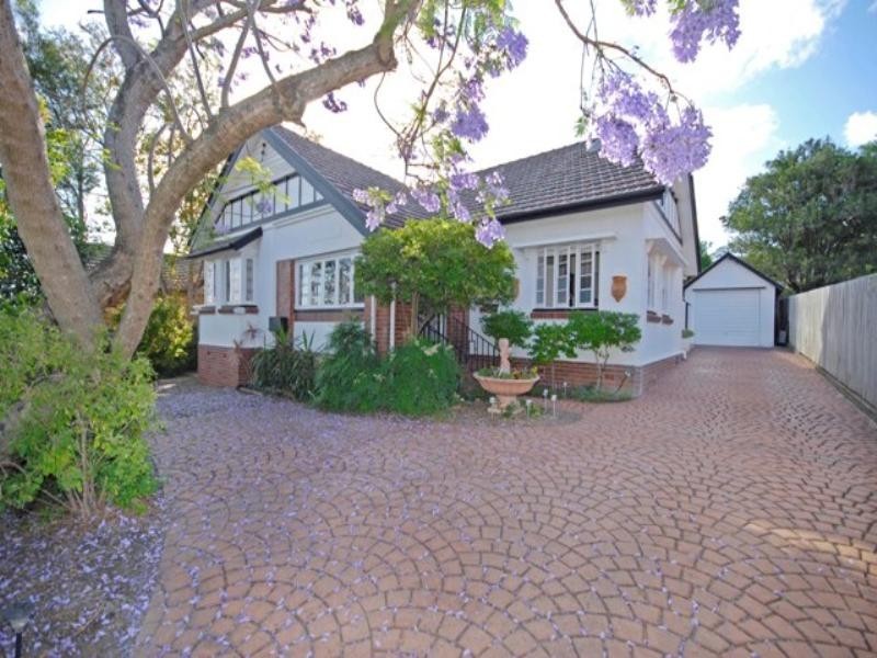 37 Marshall Road, Holland Park West QLD 4121