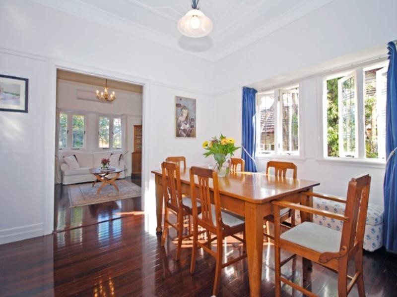 37 Marshall Road, Holland Park West QLD 4121