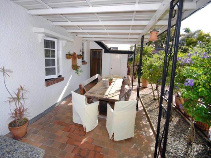 37 Marshall Road, Holland Park West QLD 4121