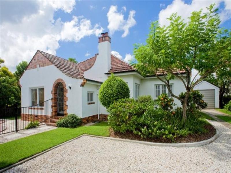 311 Chatsworth Road, Coorparoo QLD 4151