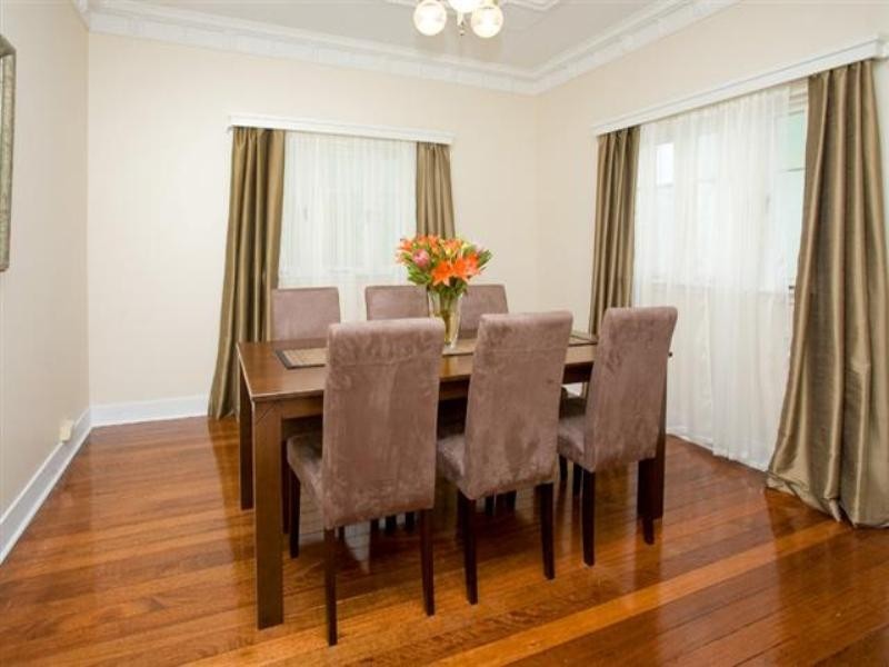 311 Chatsworth Road, Coorparoo QLD 4151