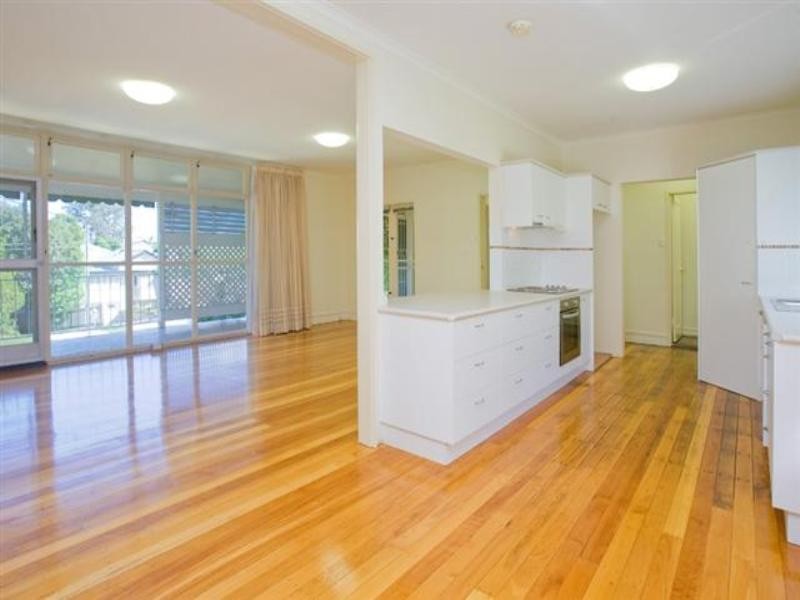 23 Perihelion Street, Coorparoo QLD 4151