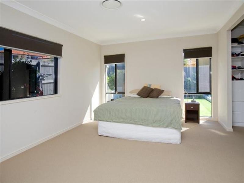 12 Giordano Place, Belmont QLD 4153