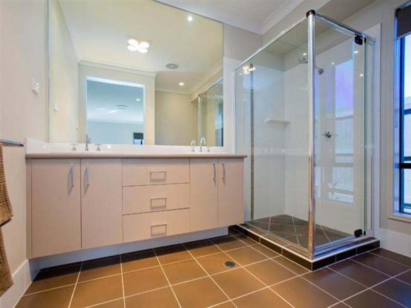 12 Giordano Place, Belmont QLD 4153