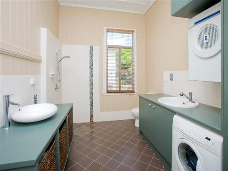 66 Lewis Street, Woolloongabba QLD 4102