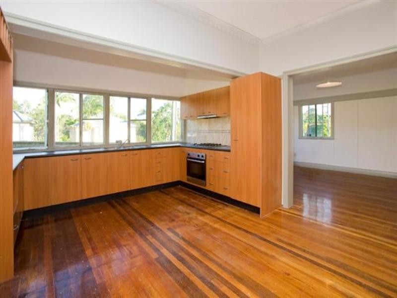 68 Albert Street, Holland Park QLD 4121