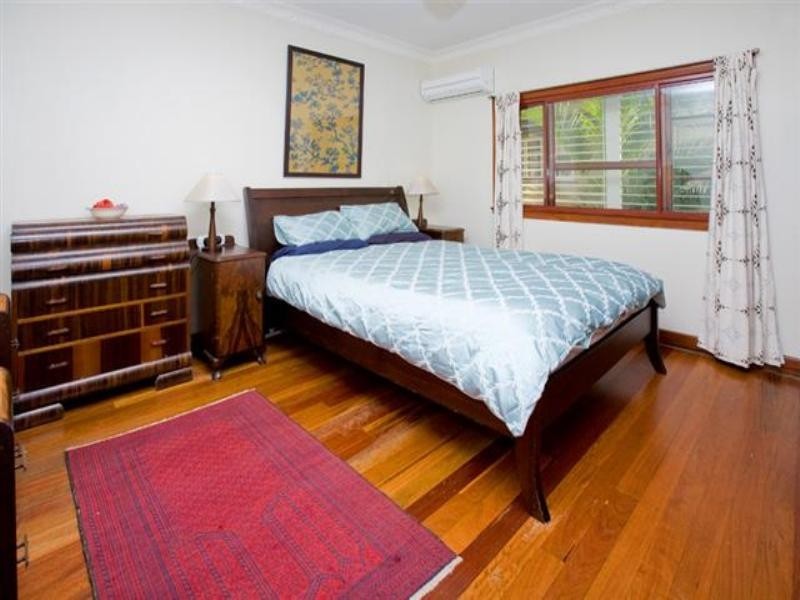 22 Marshall Road, Holland Park West QLD 4121