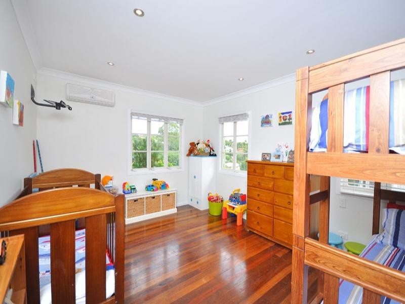 15 Floral Street, Mount Gravatt East QLD 4122