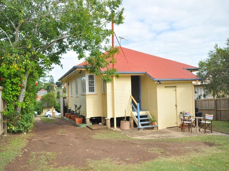 15 Floral Street, Mount Gravatt East QLD 4122