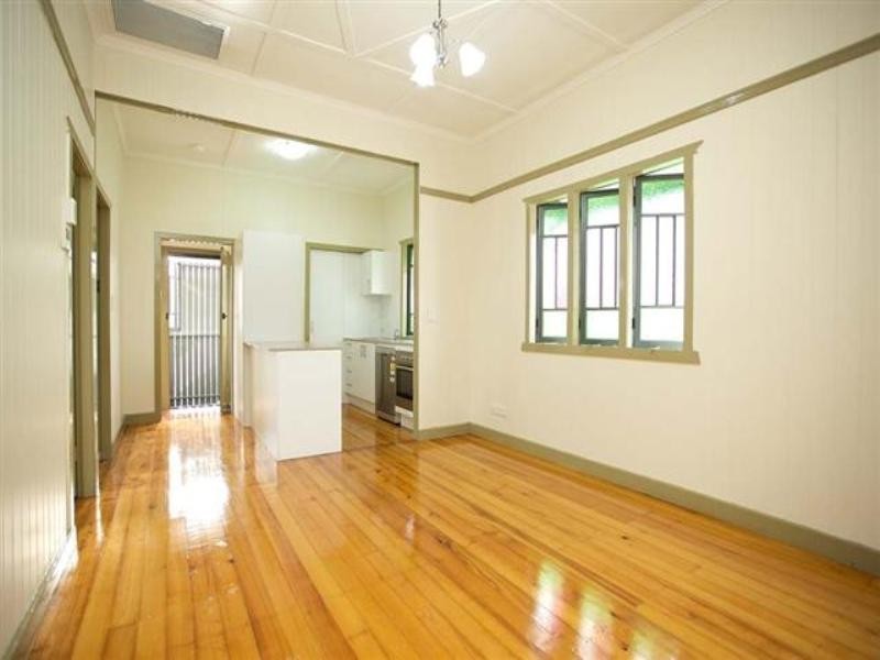 53 Crump Street, Holland Park West QLD 4121