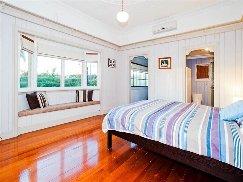 23 Gorban Street, Holland Park QLD 4121