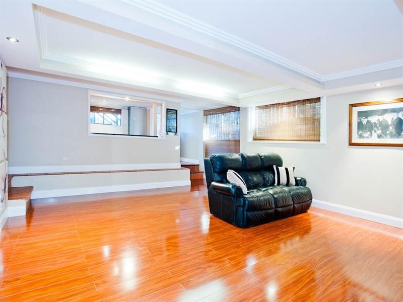 23 Gorban Street, Holland Park QLD 4121