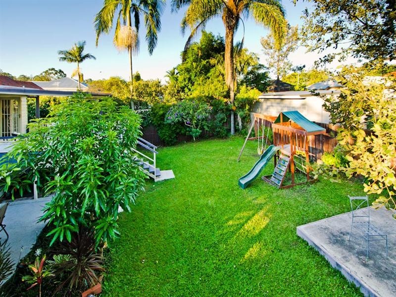 23 Gorban Street, Holland Park QLD 4121