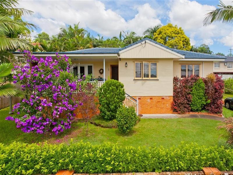 3 David Road, Holland Park QLD 4121