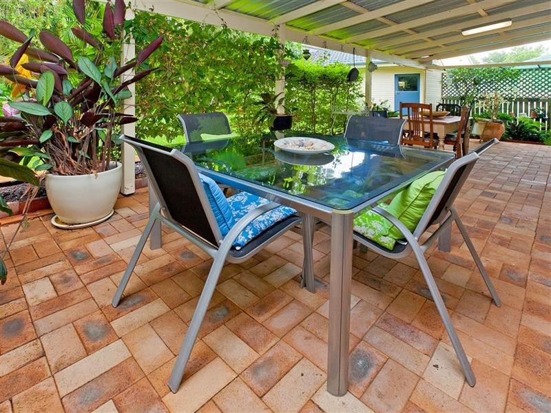 3 David Road, Holland Park QLD 4121