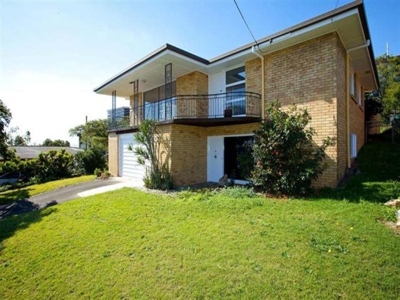 4 Cluden Street, Holland Park West QLD 4121