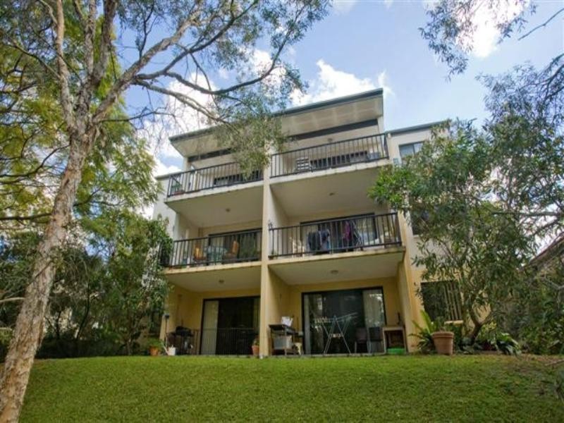 17/139 Lytton Rd (Corner of Walter Ave), East Brisbane QLD 4169