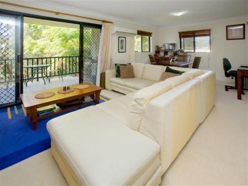 17/139 Lytton Rd (Corner of Walter Ave), East Brisbane QLD 4169