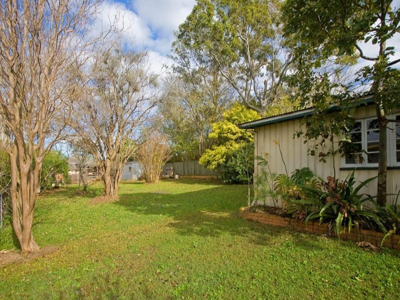709 Cavendish Road, Holland Park QLD 4121