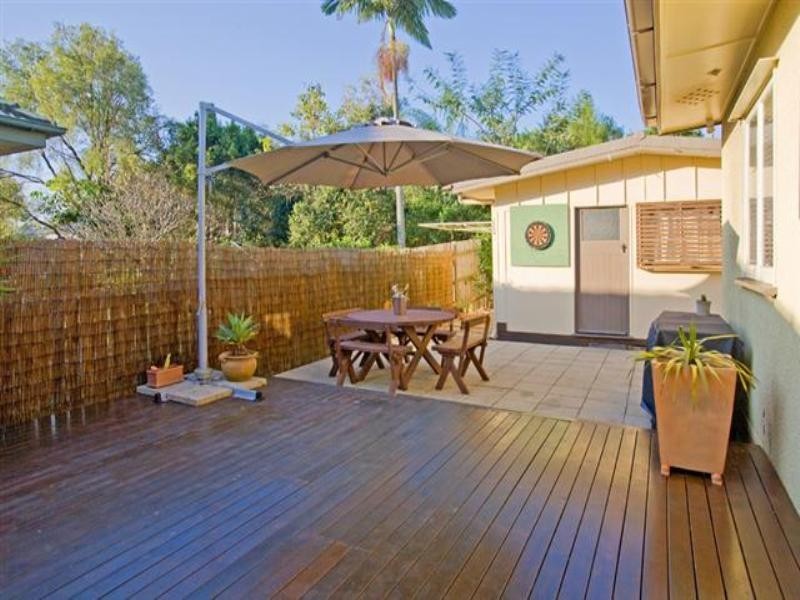 138 Bapaume Road, Holland Park West QLD 4121