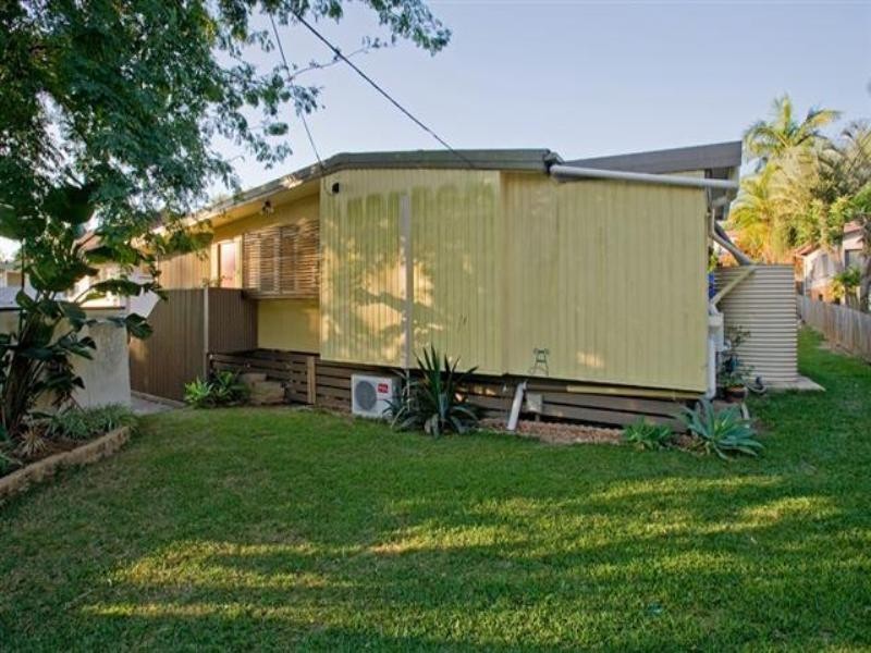 138 Bapaume Road, Holland Park West QLD 4121