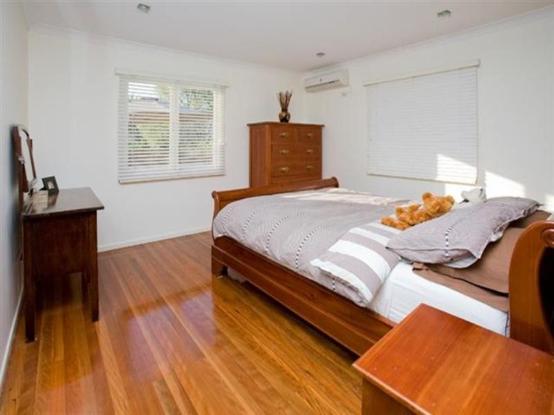 138 Bapaume Road, Holland Park West QLD 4121