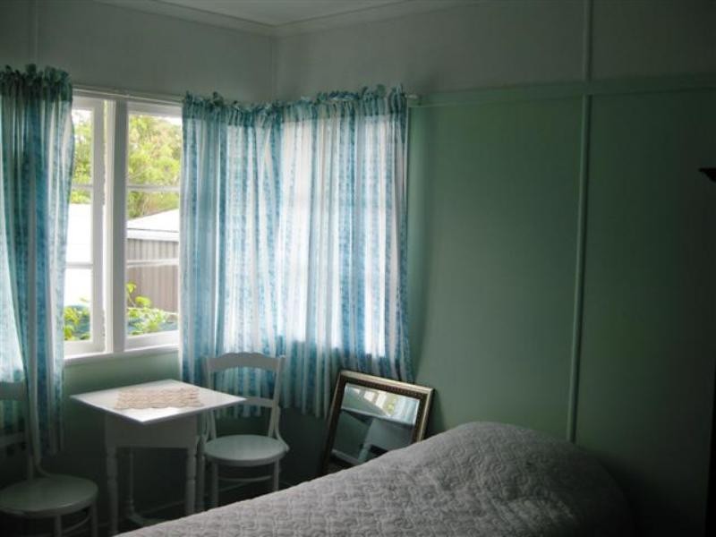 91 Roscoe Street, Holland Park QLD 4121