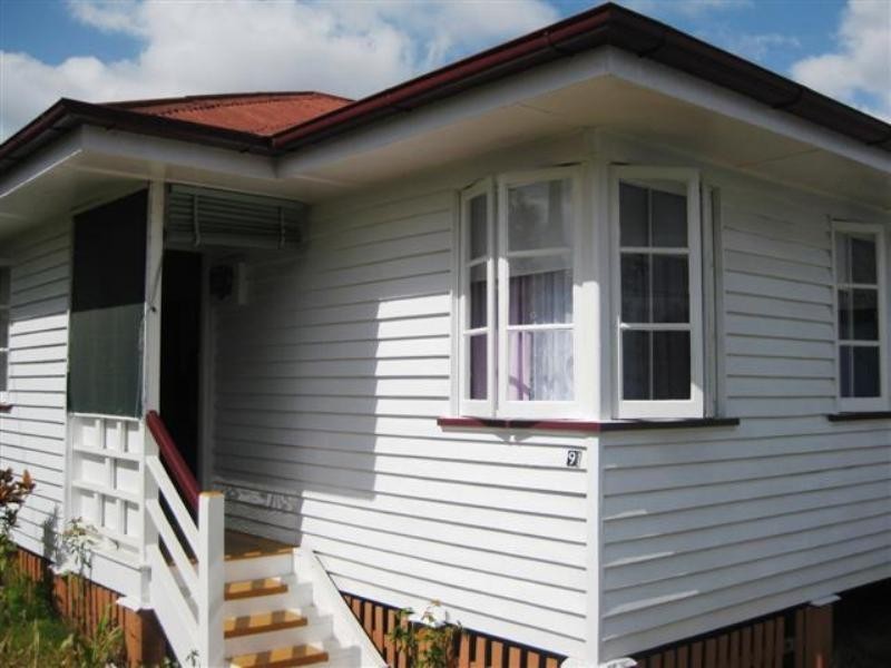 91 Roscoe Street, Holland Park QLD 4121