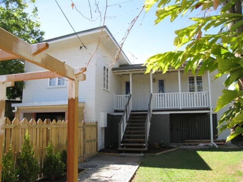 48 Birdwood Road, Holland Park West QLD 4121