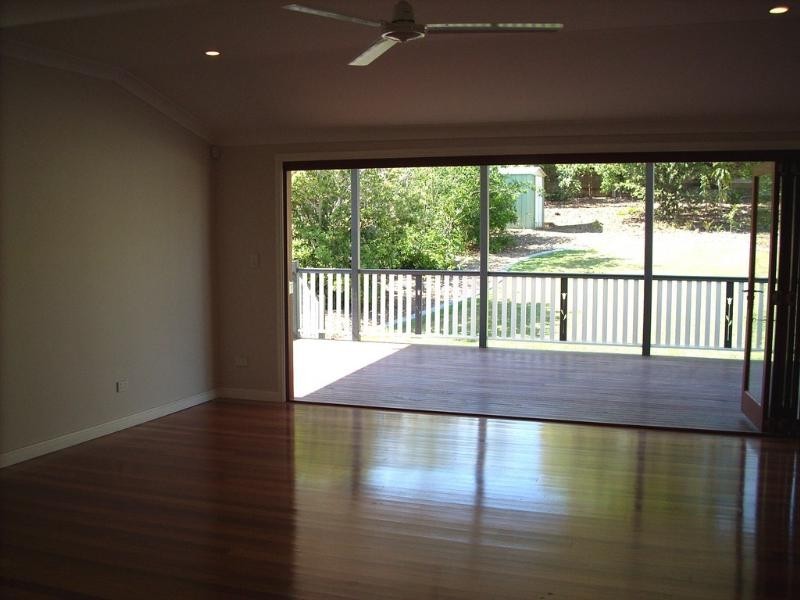 25 Raff Avenue, Holland Park QLD 4121