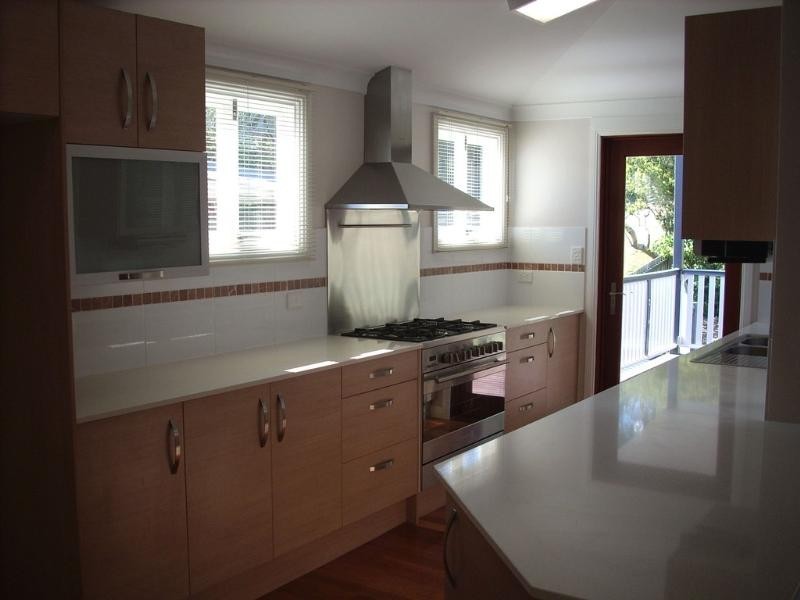 25 Raff Avenue, Holland Park QLD 4121