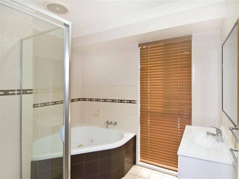 3 Arpege Crescent, Eight Mile Plains QLD 4113