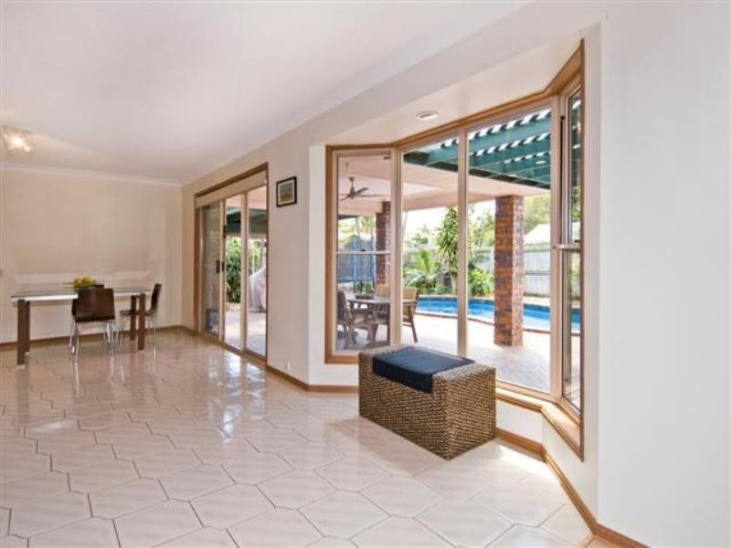 13 Arpege Crescent, Eight Mile Plains QLD 4113