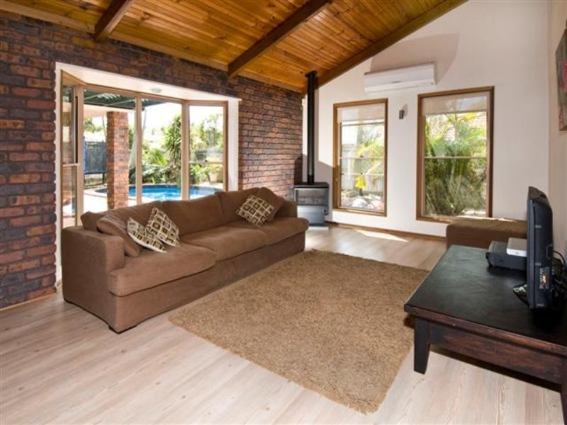 13 Arpege Crescent, Eight Mile Plains QLD 4113