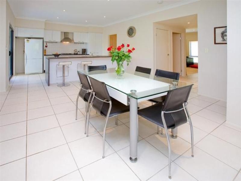 86 Tristania Way, Mount Gravatt East QLD 4122