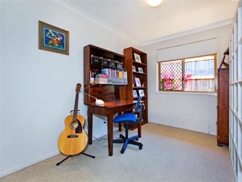 63 Goorari Street, Eight Mile Plains QLD 4113