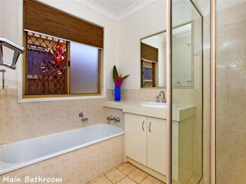 63 Goorari Street, Eight Mile Plains QLD 4113