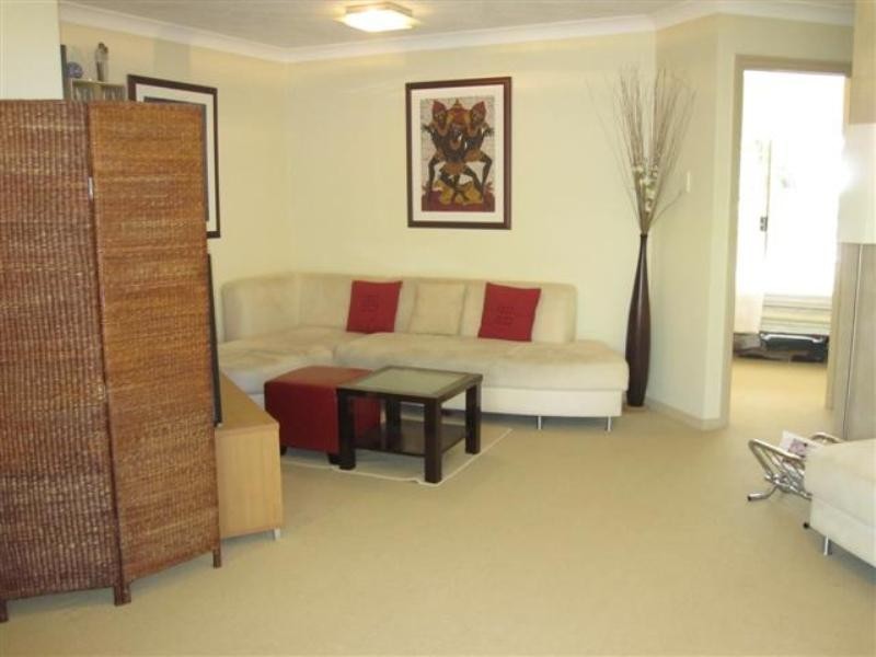 2/81 French Street, Coorparoo QLD 4151