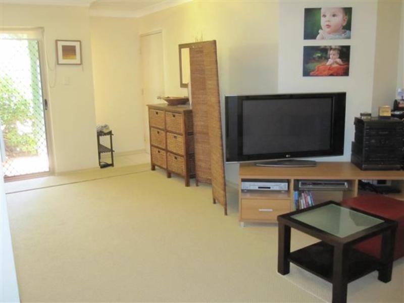 2/81 French Street, Coorparoo QLD 4151