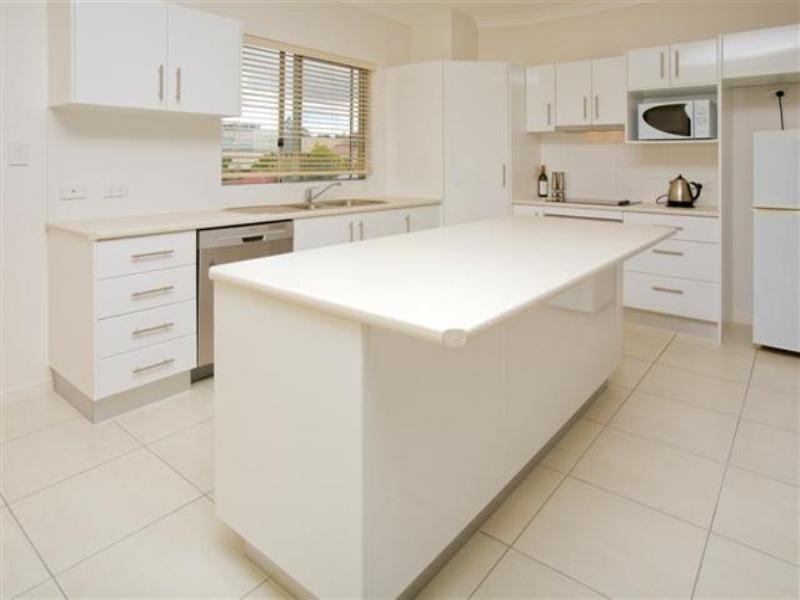 4/19 Ridge Street, Greenslopes QLD 4120